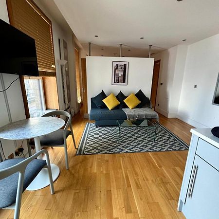 1 Bedroom In Piccadilly Circus St James Cov1 London Exterior foto