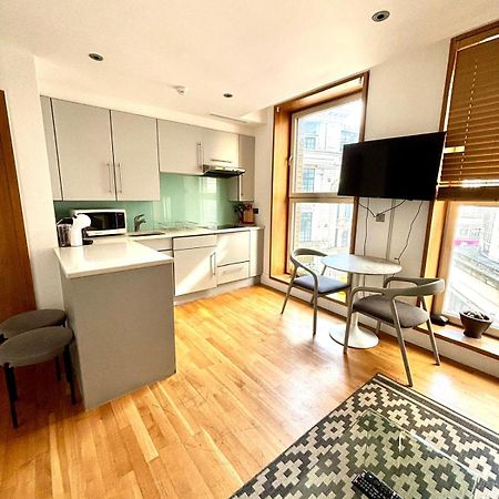1 Bedroom In Piccadilly Circus St James Cov1 London Exterior foto